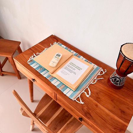 Urban Jungle Beach House Canggu Εξωτερικό φωτογραφία