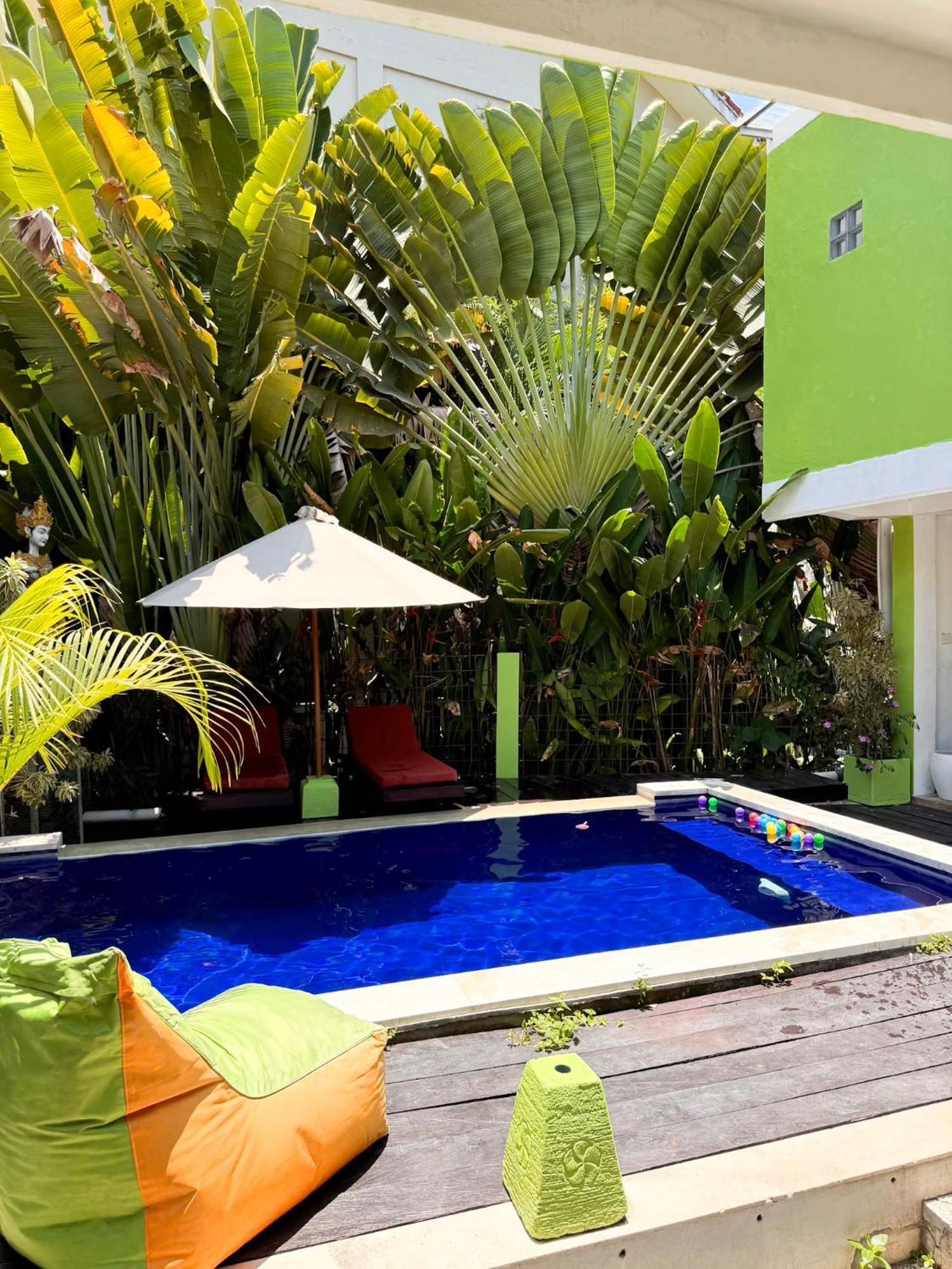 Urban Jungle Beach House Canggu Εξωτερικό φωτογραφία